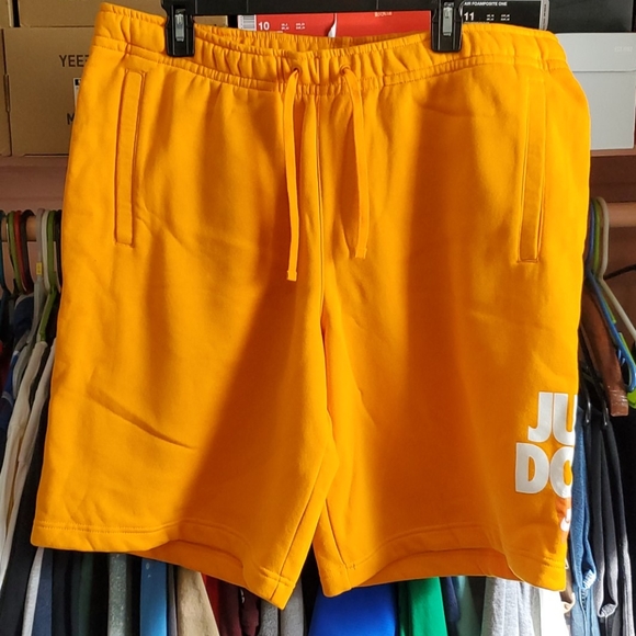 2x nike shorts